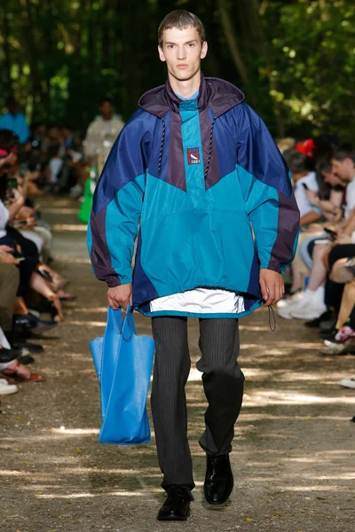 Look 34